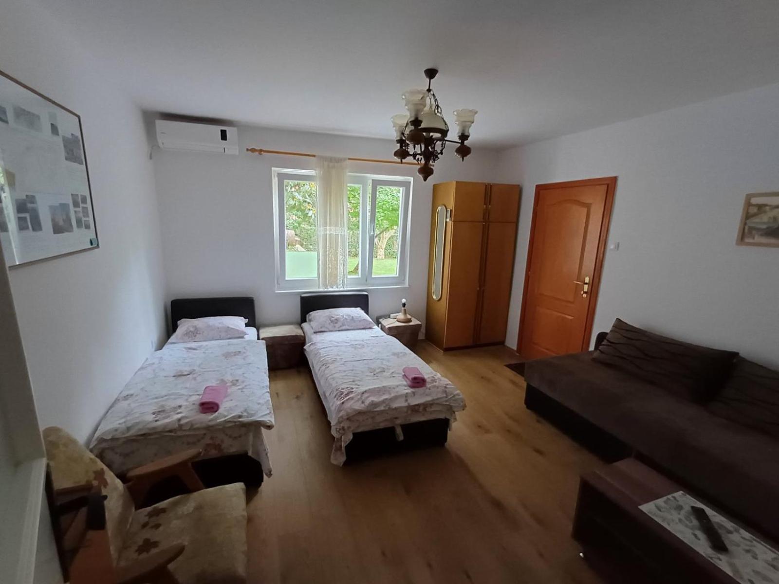 Apartments For Friends Trebinje Rum bild